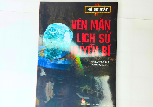 Vén Màn Lịch Sử Huyền Bí