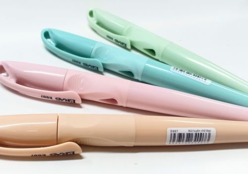 Bút Máy Eras Ngòi Lá Tre E007