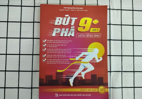 Sách - Bứt phá 9+ Lớp 11 môn Tiếng anh