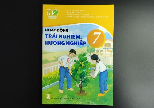 SGK Hoạt động trải nghiệm, hướng nghiệp - L7 - Kết nối tri thức