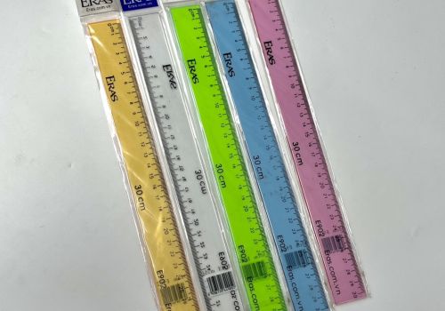 Thước kẻ màu 30 cm E902